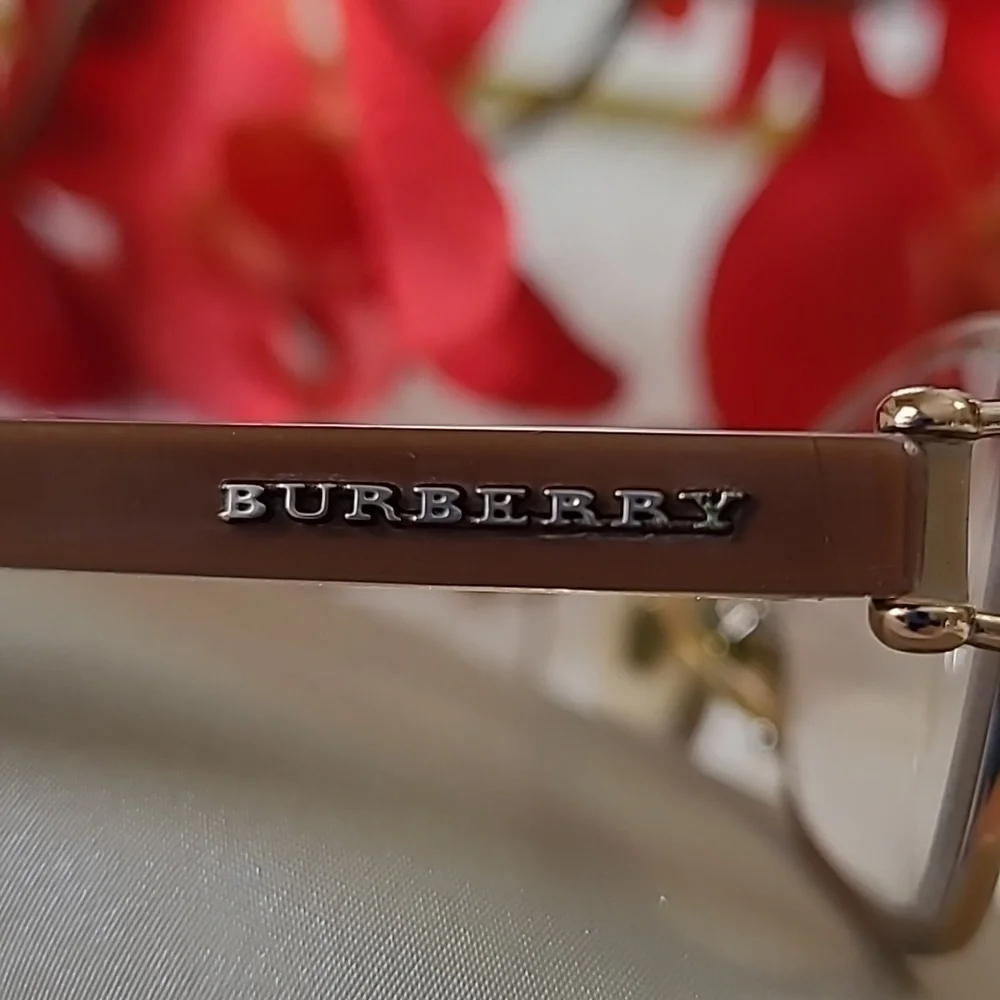 Vintage Burberry Frames Prescription eyeglasses B 1015 1011 preowned Gold Brown